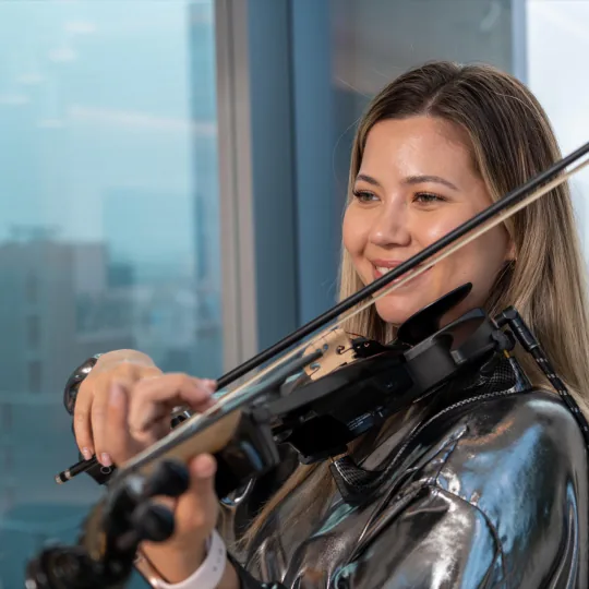 Maya Victoria indoor performance