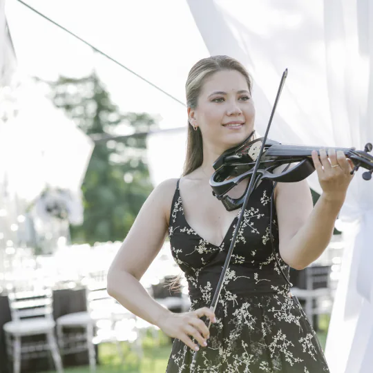 Maya Victoria outdoor garden performance